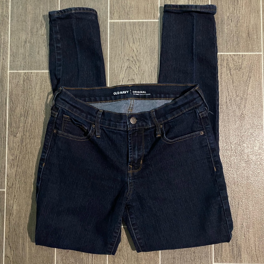 Old Navy Original mid-rise jean size 2 regular dark wash like new